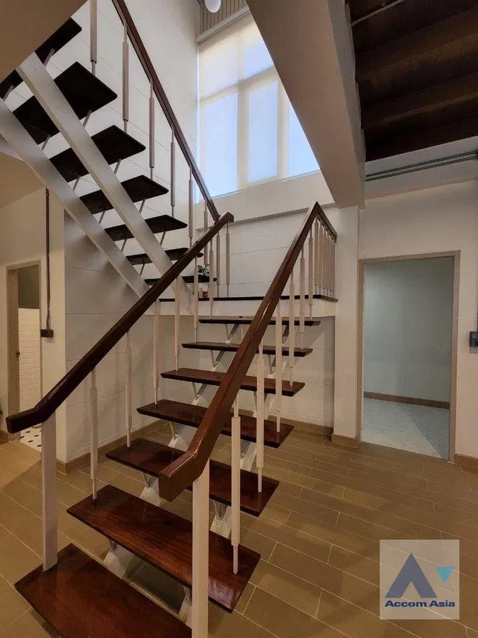 picture 🔼🔽 AccomA 📩 Renovated private house with cozy charm in Ekkamai (AA33648) - 9/20
