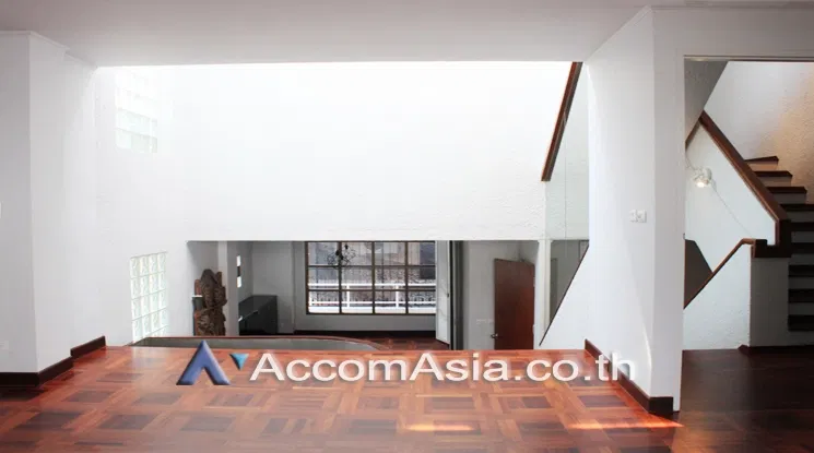 รูป 🔼🔽 AccomA 📩 Move-in ready classic home in Sukhumvit with warm wood décor throughout (AA24300) - รูปที่ 8/20