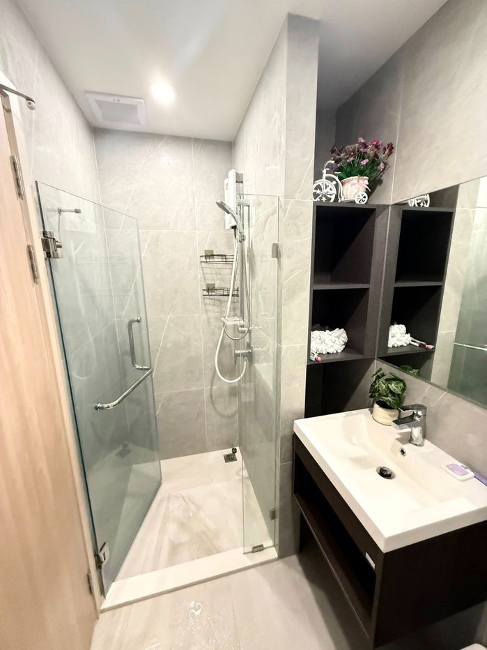 picture 📍 For rent! Nue District R9 | 1 bedroom, 30.44 sq m | 25,000 baht/month | Building R, 29th floor, just 450 m from MRT Rama 9 Station - 11/12