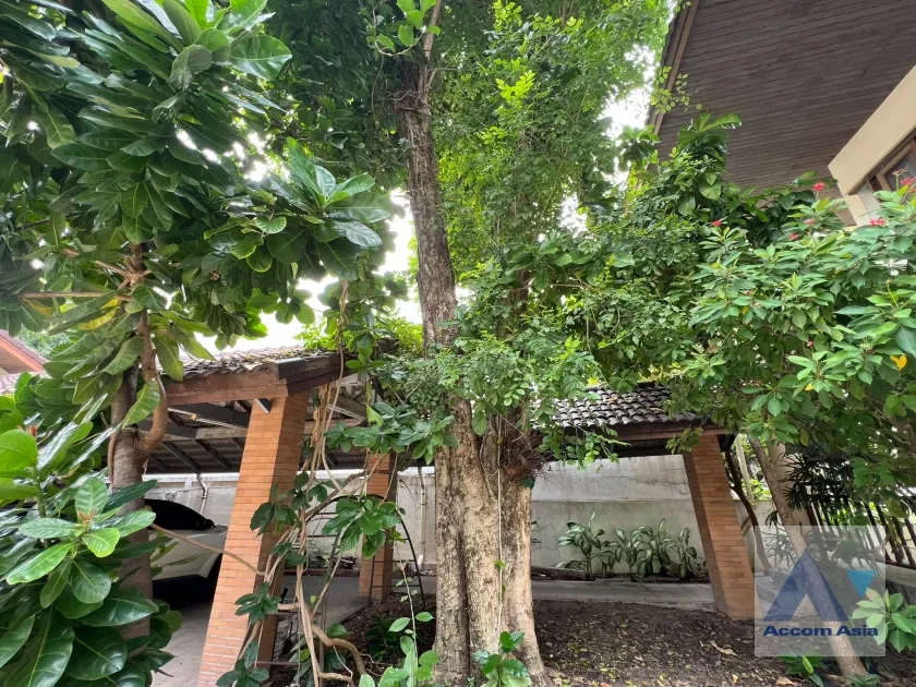 รูป 🔼🔽 AccomA 📩 Home Office 4 BR House in Khlong Ton Nuea (AA42165) - รูปที่ 17/17