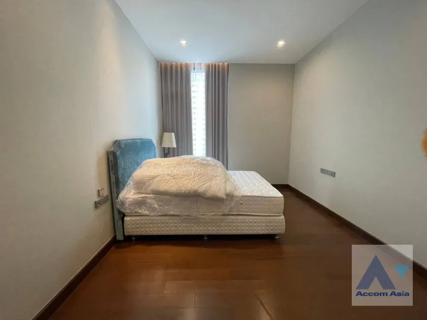 รูป 🔼🔽 AccomA 📩 Minimalist condominium with Bright Interiors and Balcony in Sukhumvit (AA26855) - รูปที่ 4/8