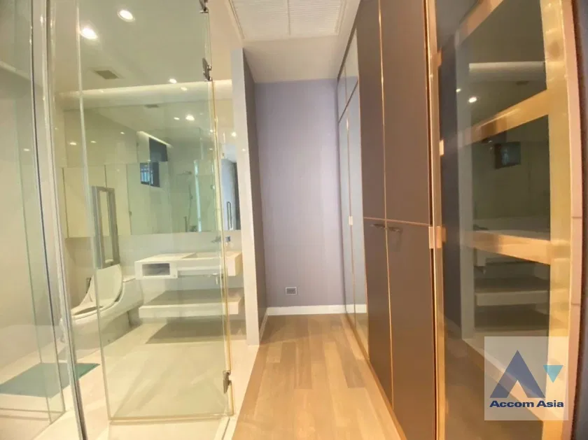รูป 🔼🔽 AccomA 📩  Elegant condominium with soft interiors and skyline views in Sukhumvit (AA43540) - รูปที่ 15/19