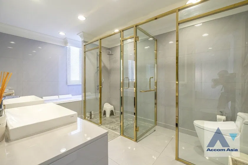 รูป 🔼🔽 AccomA 📩 Private Swimming Pool,Huge Terrace 4 BR Townhouse @749 Residence (AA31156) - รูปที่ 16/20
