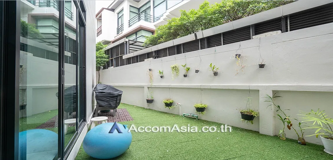 picture 🔼🔽 AccomA 📩  Minimalist Box-Shape Home with Natural Light and Utility Room (AA13422) - 20/20