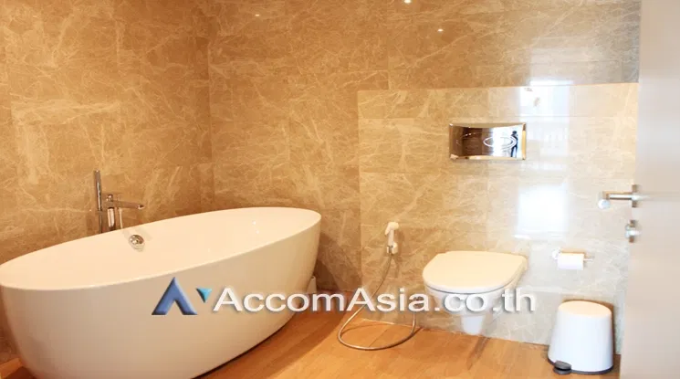 รูป 🔼🔽 AccomA 📩 Royal Castle - รูปที่ 9/9