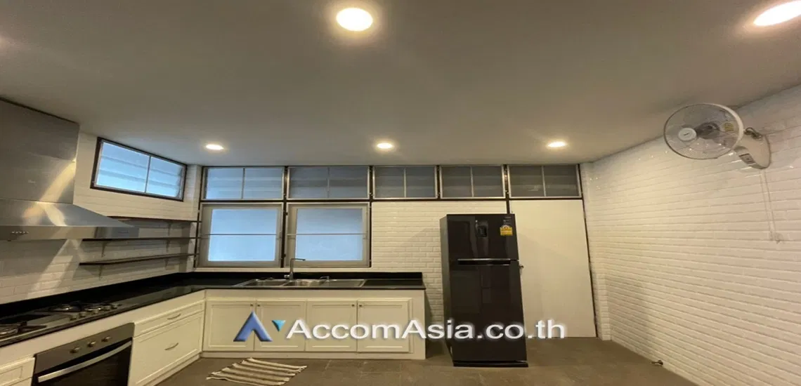picture 🔼🔽 AccomA 📩 Home Office,Garden 3 BR House in Khlong Toei Nuea (AA12557) - 11/17