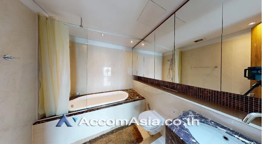 picture 🔼🔽 AccomA 📩 Spacious modern condominium with lake-view balconies in Sukhumvit (2037701) - 9/14