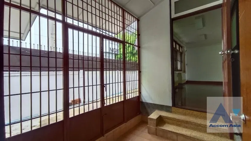 รูป 🔼🔽 AccomA 📩 Home Office and Residence for Rent in Prime Location near BTS Asok - MRT Sukhumvit (9010401) - รูปที่ 17/20