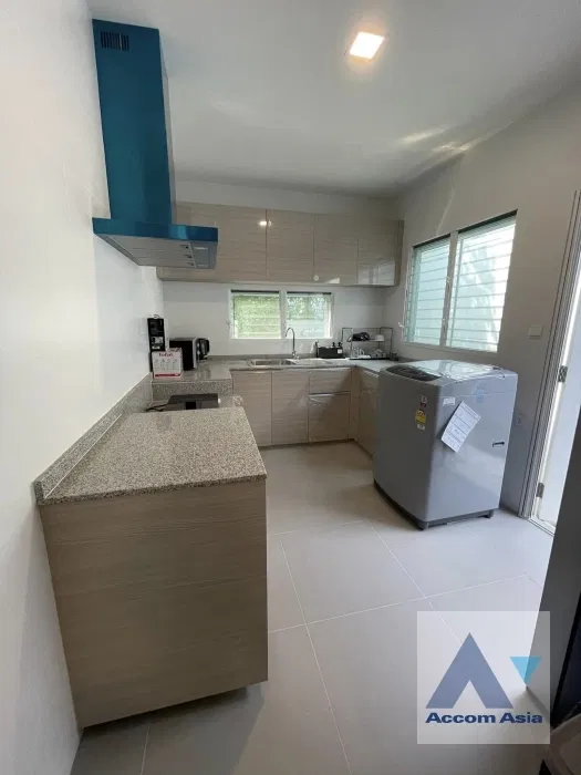 รูป 🔼🔽 AccomA 📩 Fully furnished detached house in compound for rent in Pattanakarn, Bangkok at Mantana Bangna-Wongwaen (AA38405) - รูปที่ 5/14