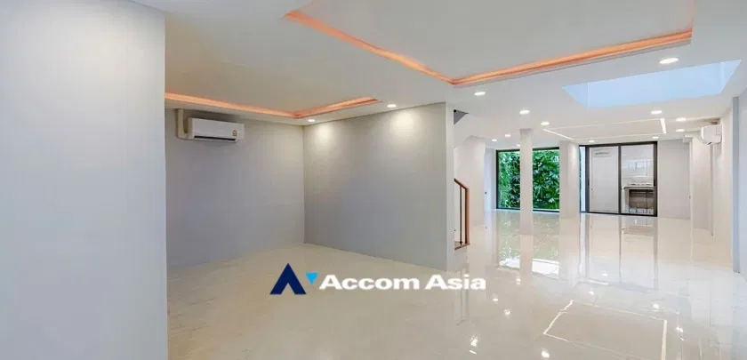 รูป 🔼🔽 AccomA 📩  3 BR Townhouse in Khlong Ton Nuea (AA32463) - รูปที่ 6/20