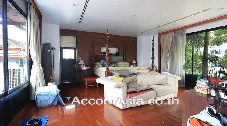 รูป 🔼🔽 AccomA 📩 Private Swimming Pool 3 BR House in Phra Khanong Nuea (AA17800) - รูปที่ 9/16