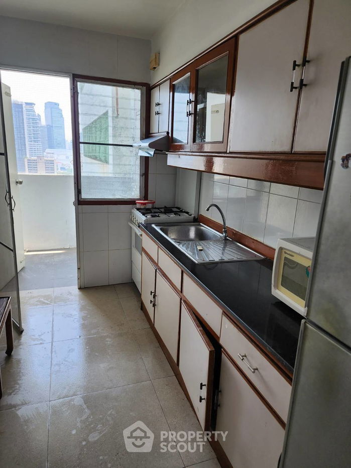 picture 2-BR Condo at D.S. Tower 2 Sukhumvit 39 Condominium near MRT Sukhumvit (ID 1806468) - 6/20