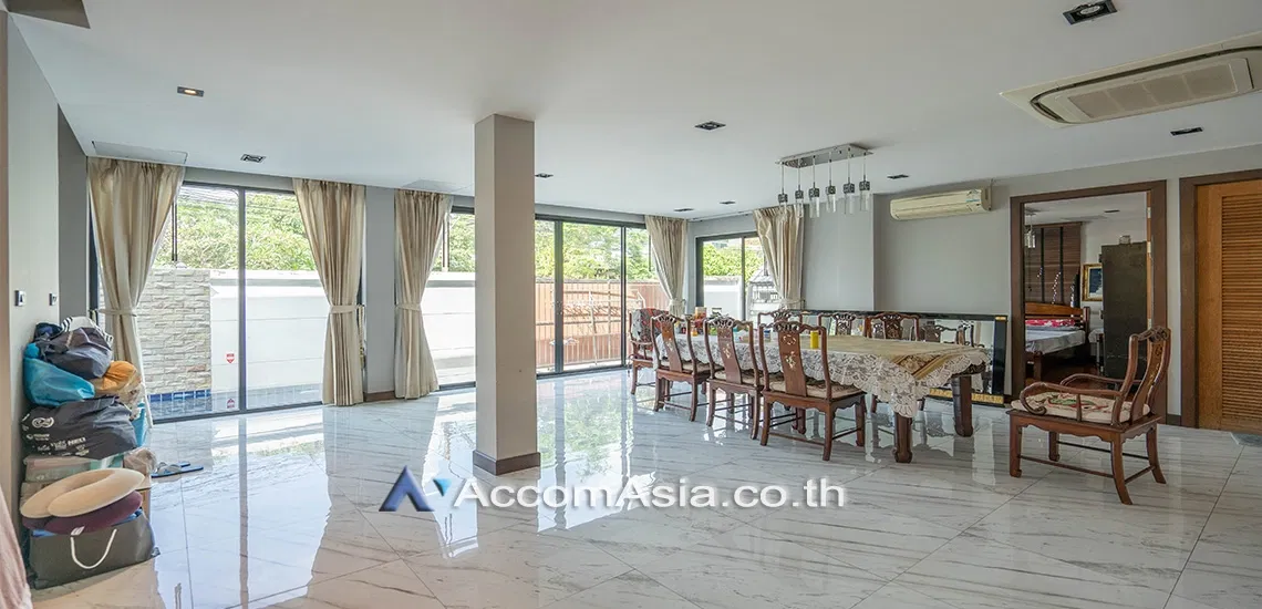 รูป 🔼🔽 AccomA 📩  Elegant Modern-European Home with Entertaining Space  (1720910) - รูปที่ 13/17