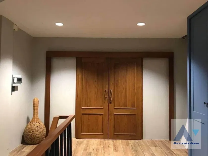 รูป 🔼🔽 AccomA 📩 Fully Furnished 2 BR Townhouse in Chong Nonsi (AA41836) - รูปที่ 11/17