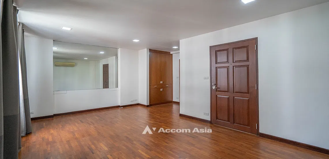 รูป 🔼🔽 AccomA 📩  Classic house with rooftop and stylish interior in Phrom Phong (110107) - รูปที่ 11/20