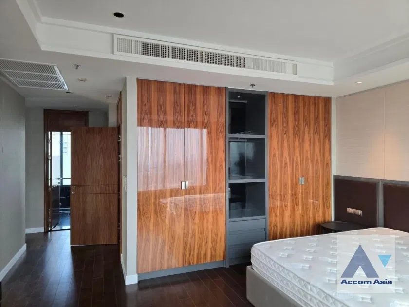 picture 🔼🔽 AccomA 📩  3 BR Condominium @The Emporio Place (AA43108) - 9/12