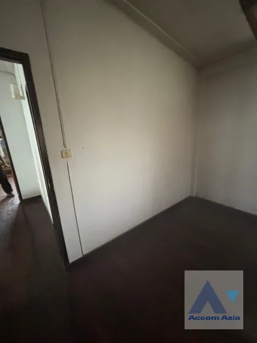 picture 🔼🔽 AccomA 📩 Detached 2 storey house with garden for rent in Sukhumvit, Near Ekkamai Road (AA42507) - 9/11
