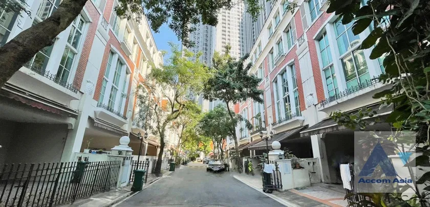 picture 🔼🔽 AccomA 📩 Elegant classic-modern home in Baan Klang Krung Thonglor, thoughtfully designed for family living (AA41925)  - 1/20