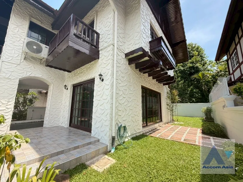 picture 🔼🔽 AccomA 📩  Family home with Tudor charm in peaceful compound near BTS Onnut (99870) - 5/20