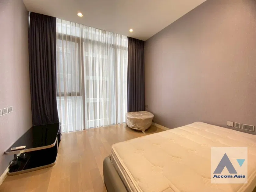 รูป 🔼🔽 AccomA 📩  Elegant condominium with soft interiors and skyline views in Sukhumvit (AA43540) - รูปที่ 11/19