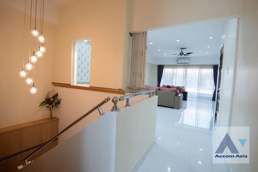 รูป 🔼🔽 AccomA 📩 Furnished home designed for home office use in Phra Khanong (AA42943) - รูปที่ 3/20