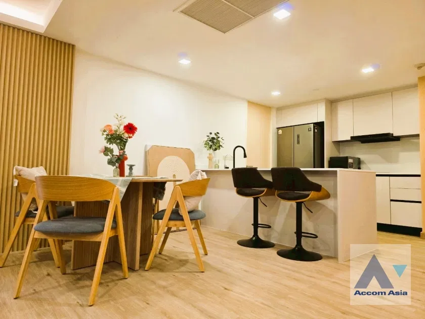 รูป 🔼🔽 AccomA 📩 Elegant condominium in Chitlom at Somkid Gardens (AA38889) - รูปที่ 5/12
