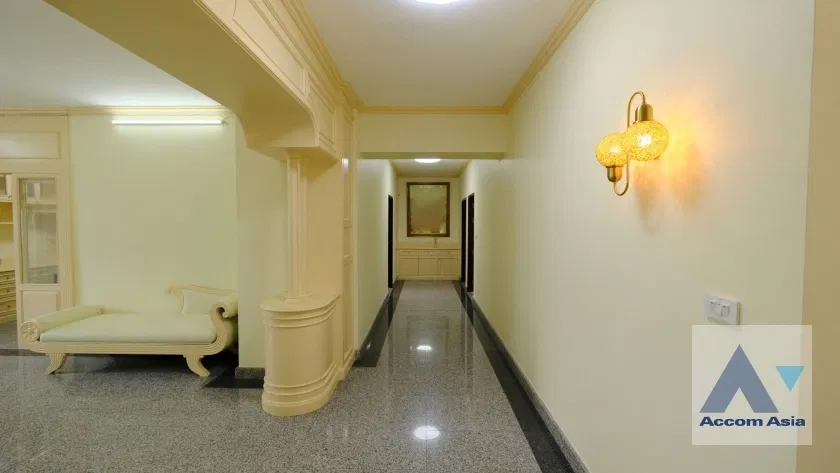 รูป 🔼🔽 AccomA 📩 Charming condo with classic woodwork and convenient location near Phrom Phong (2008501) - รูปที่ 8/20
