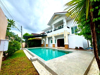 เช่าบ้านเดี่ยว สำนักงานขนส่งจังหวัดเชียงใหม่ : บ้านพูลวิลล่า ใกล้โรงเรียนนานาชาติหลายแห่ง  หางดง เชียงใหม่