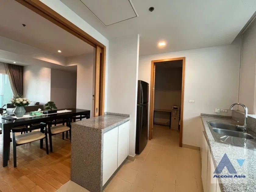 รูป 🔼🔽 AccomA 📩 Modern warm-toned condo with open layout and natural light (AA21763) - รูปที่ 4/13