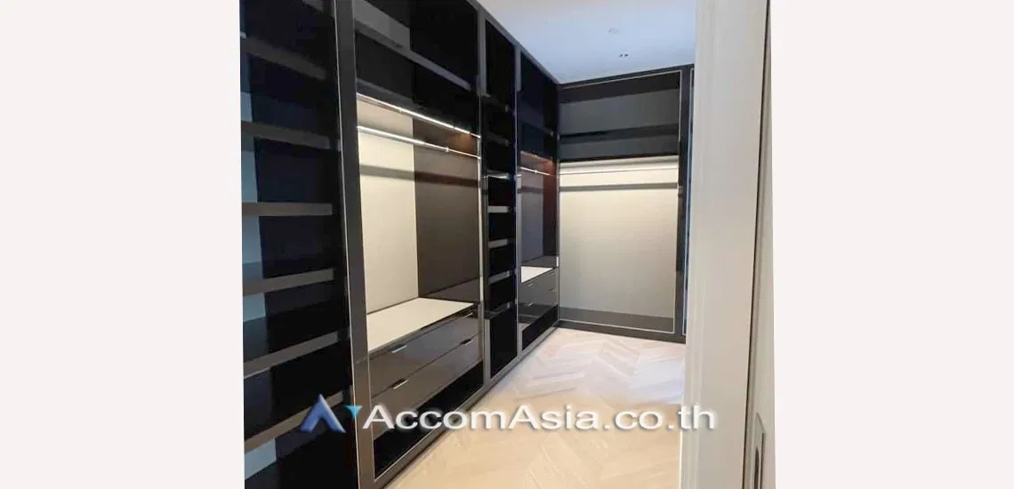 picture 🔼🔽 AccomA 📩  Luxury high-floor condo with skyline views and marble accents (AA21102) - 4/15