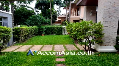 Houses for rent Srinagarindra Road : 🔼🔽 AccomA 📩  4 BR House @Peaceful compound (1521192)