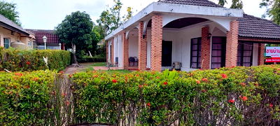บ้านเดี่ยว ระยอง : ขายบ้านเดี่ยวในหมู่บ้าน Rock Garden Beach Resort  สิ่งแวดส้อมดี ใกล้ทะเล  อ.แกลง ระยอง 