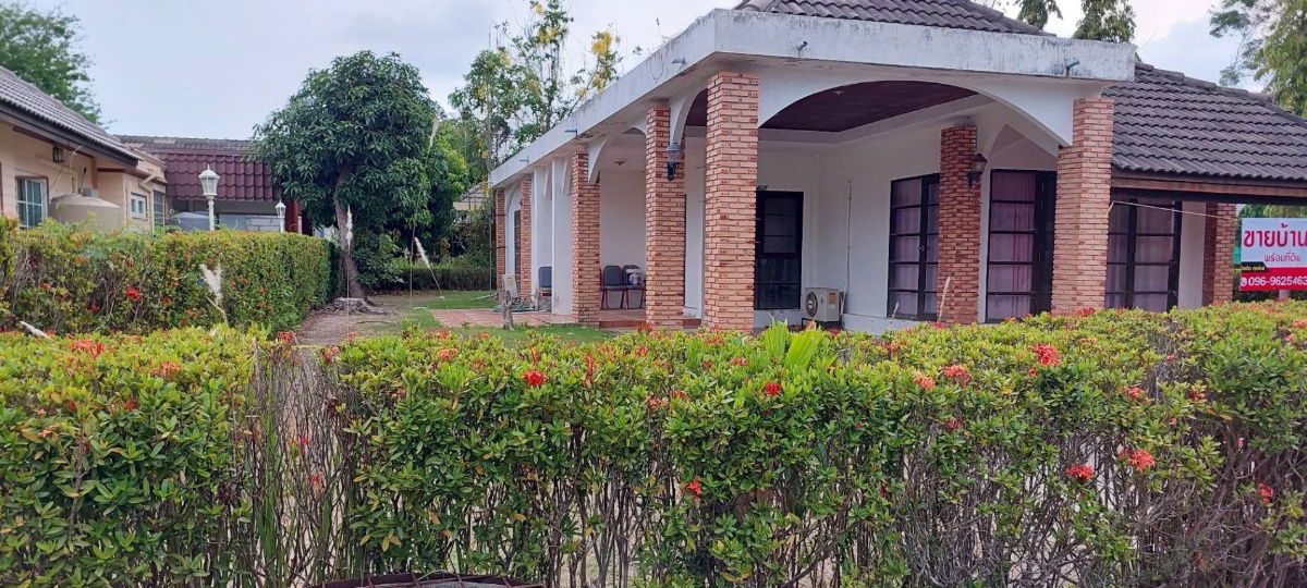 รูป ขายบ้านเดี่ยวในหมู่บ้าน Rock Garden Beach Resort  สิ่งแวดส้อมดี ใกล้ทะเล  อ.แกลง ระยอง  - รูปที่ 1/7