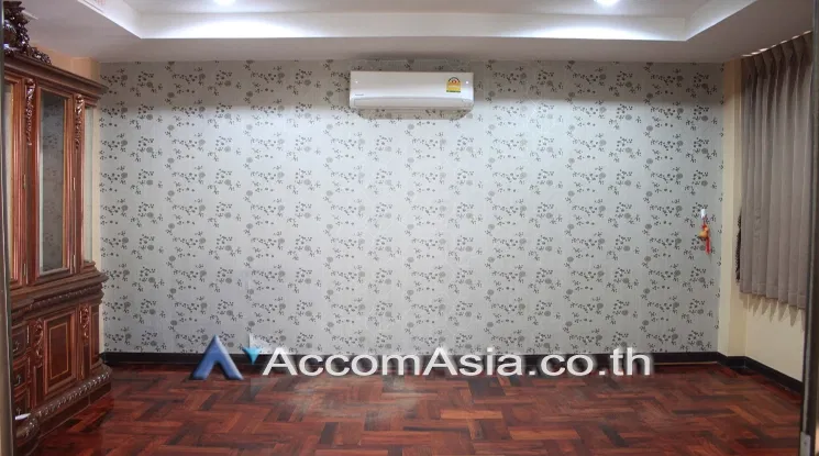 picture 🔼🔽 AccomA 📩 Home Office 4 BR House in Khlong Ton Nuea (13000877) - 6/11
