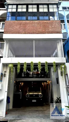 บ้านเดี่ยว ถนนสีลม : 🔼🔽 AccomA 📩  4 BR House in Chong Nonsi (AA42445)
