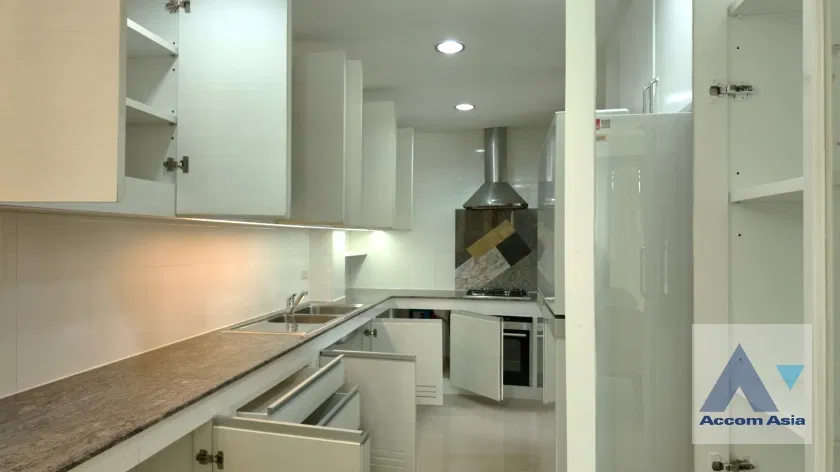 picture 🔼🔽 AccomA 📩 Modern 3-storey house with natural light and private garden in Sukhumvit  - 11/20