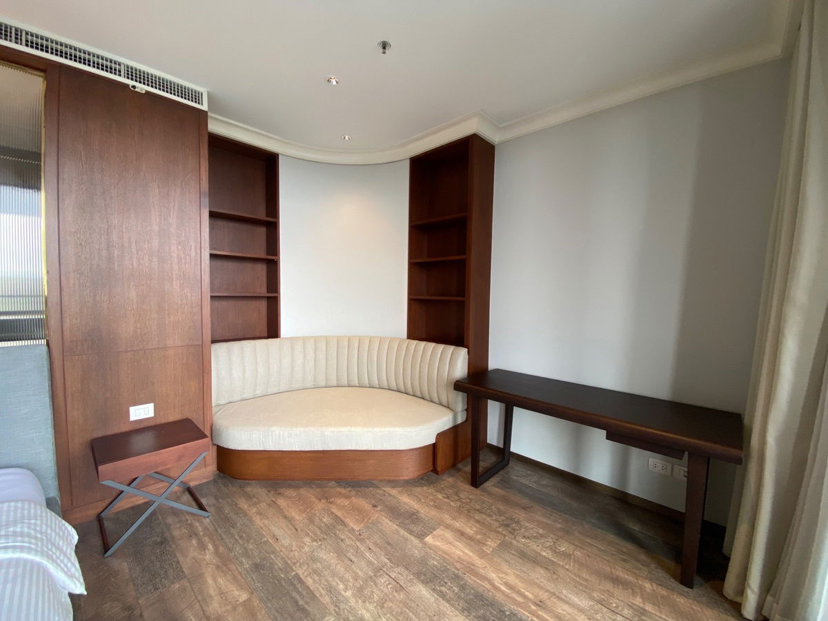 รูป ✅ ✅ NOBLE Ploenchit , Luxury Class 3 ห้องนอน ตกแต่งสวย พร้อมเข้าอยู่ ติดต่อไลน์ @bktasset โทร 095-325-8928 - รูปที่ 18/21
