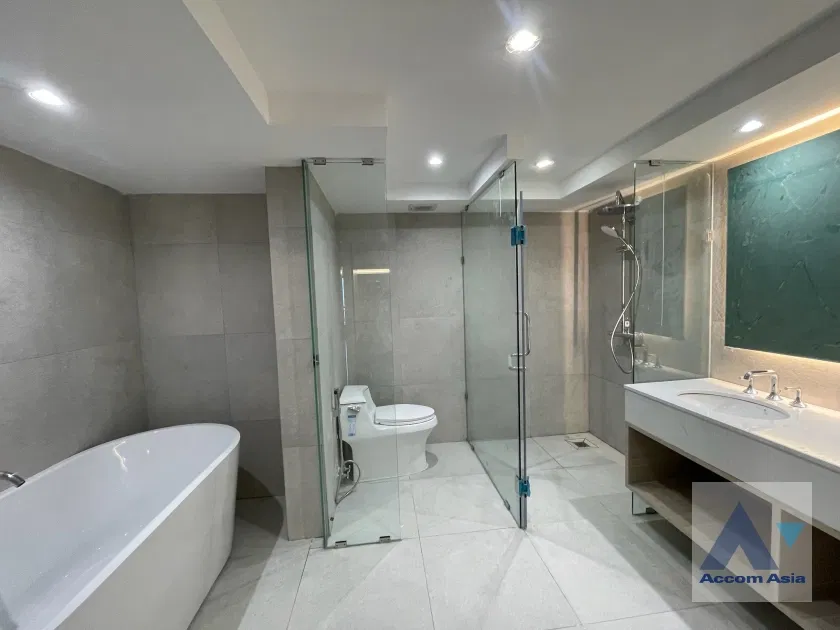 รูป 🔼🔽 AccomA 📩 Simple and airy condo with full-length windows in Sathorn (13002421) - รูปที่ 8/14