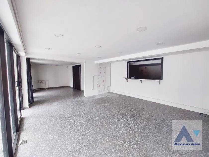 รูป 🔼🔽 AccomA 📩  4 BR House in Khlong Ton Nuea (90343) - รูปที่ 16/20