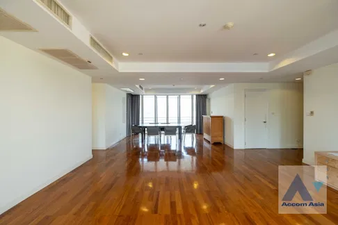 🔼🔽 AccomA 📩 Spacious condo with large layout and wraparound views (1517800)