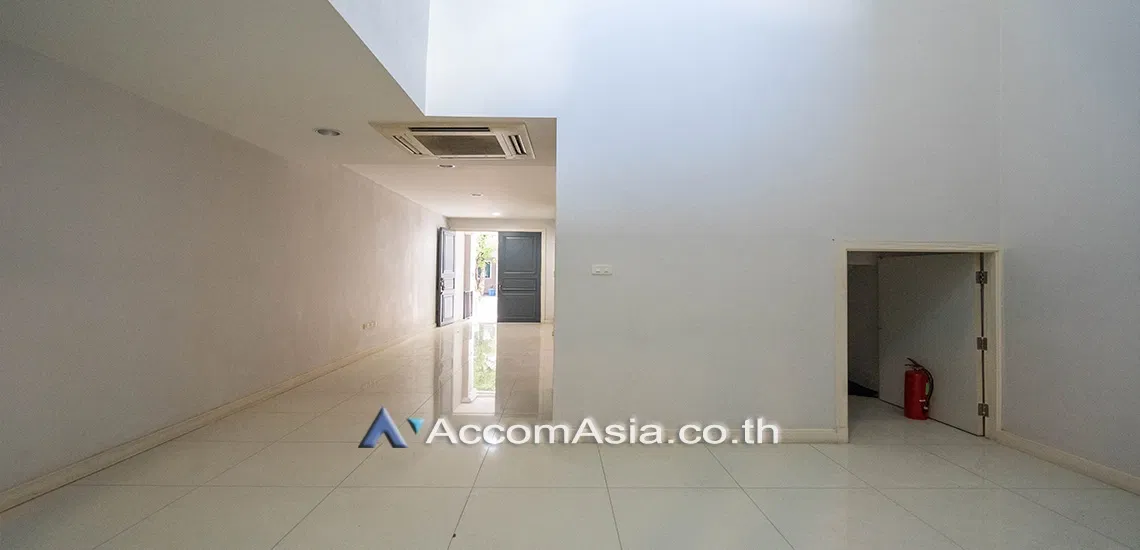 picture 🔼🔽 AccomA 📩 Pet friendly,Home Office 3 BR Townhouse @In Home Luxury Residence (13000707) - 2/11