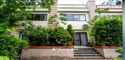 เช่าทาวน์โฮม ม.ศรีนครินทรวิโรฒ วิทยาเขตประสานมิตร : 🔼🔽 AccomA 📩  4 BR Townhouse @Thonglor Garden Place (AA22854)