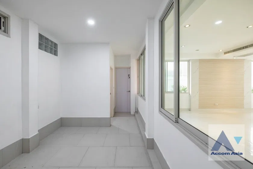 รูป 🔼🔽 AccomA 📩  4 BR House in Khlong Toei Nuea (AA39878) - รูปที่ 13/20