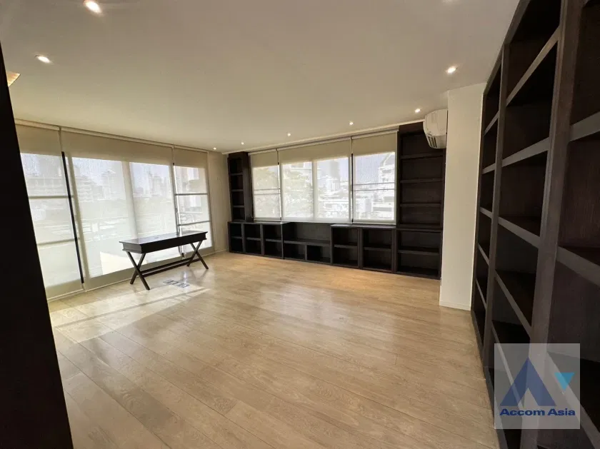 รูป 🔼🔽 AccomA 📩 Elegant Condominium in Prime Sathorn with Dual Entrances (20798)  - รูปที่ 5/17