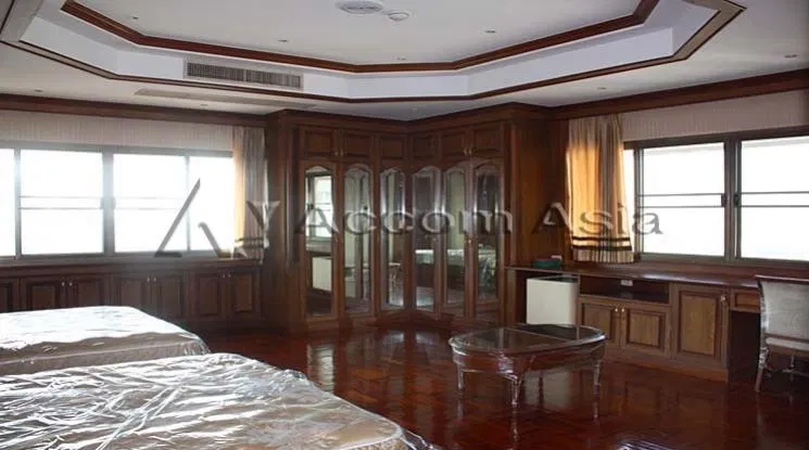 picture 🔼🔽 AccomA 📩 Fully wood-finished condominium with river views and classic interiors (21304) - 8/9