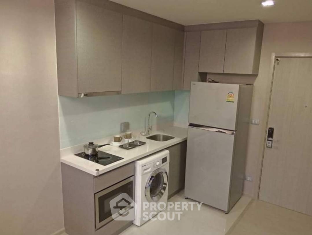 รูป คอนโด 1-ห้องนอน ที่ ริทึ่ม สุขุมวิท 36-38 ใกล้ BTS ทองหล่อ (ID 513527) - รูปที่ 2/7