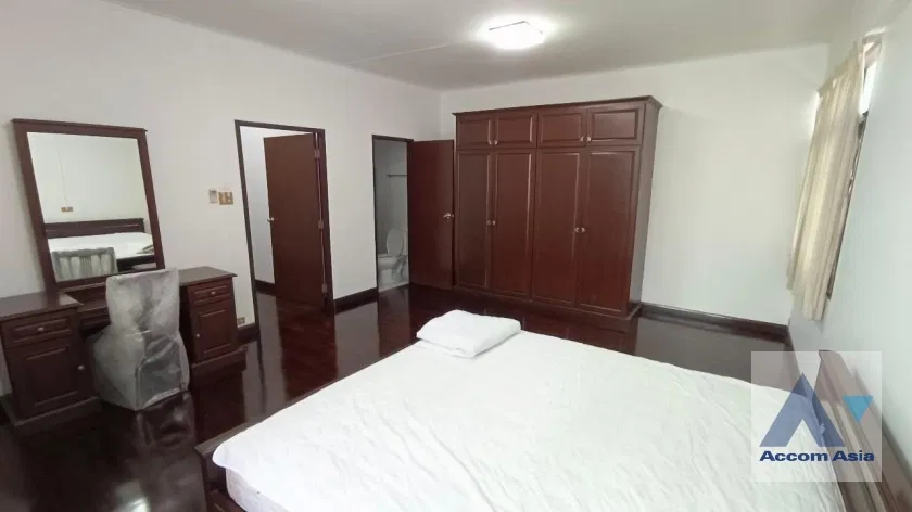 picture 🔼🔽 AccomA 📩  3 BR House in Khlong Toei Nuea (4004001) - 20/20