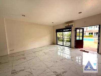 เช่าทาวน์โฮม สุขุมวิท ชั้นนอก : 🔼🔽 AccomA 📩  4 BR Townhouse @Regent 71 (AA44324)