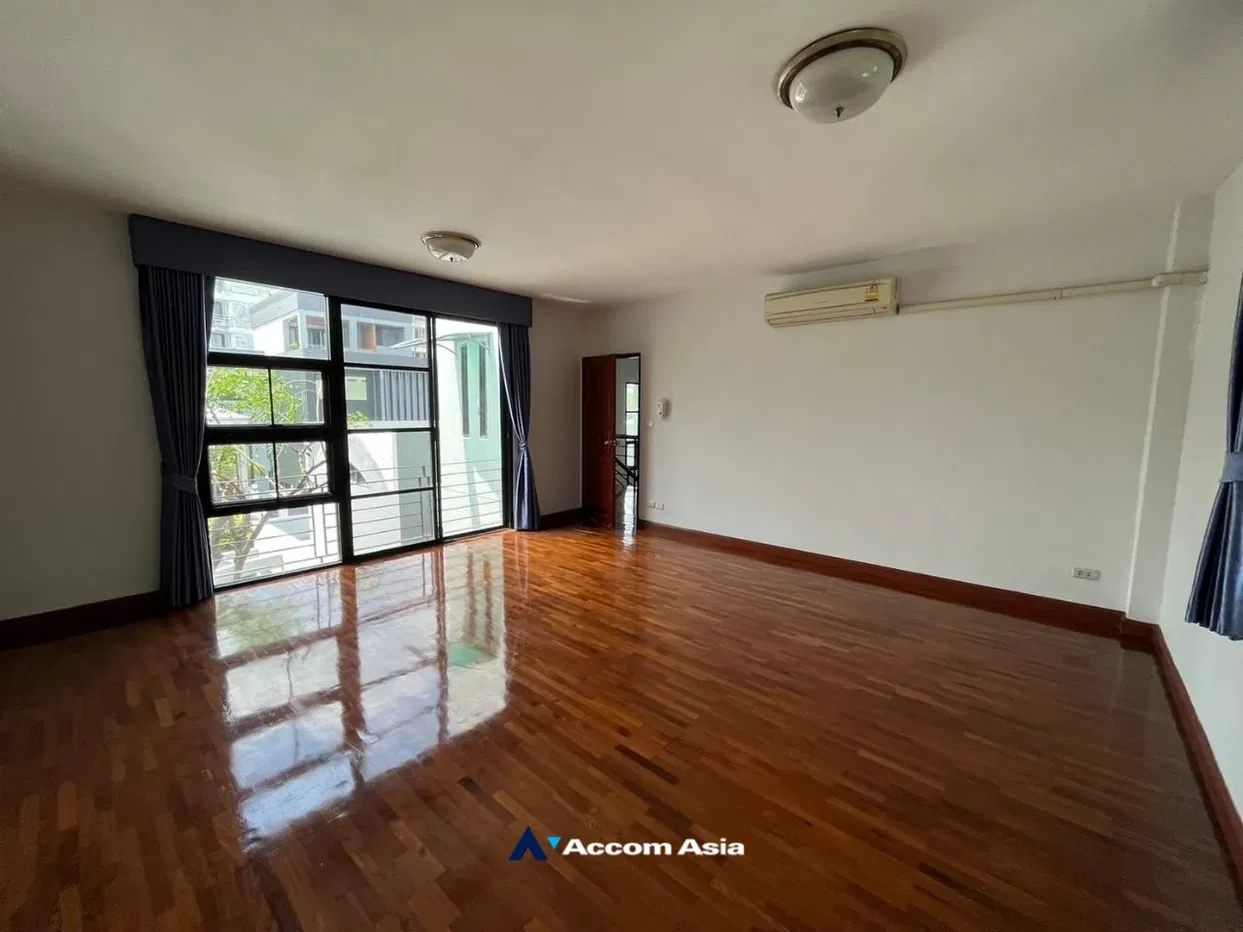 picture 🔼🔽 AccomA 📩 Elegant living with garden space in Sukhumvit (AA26732) - 12/20