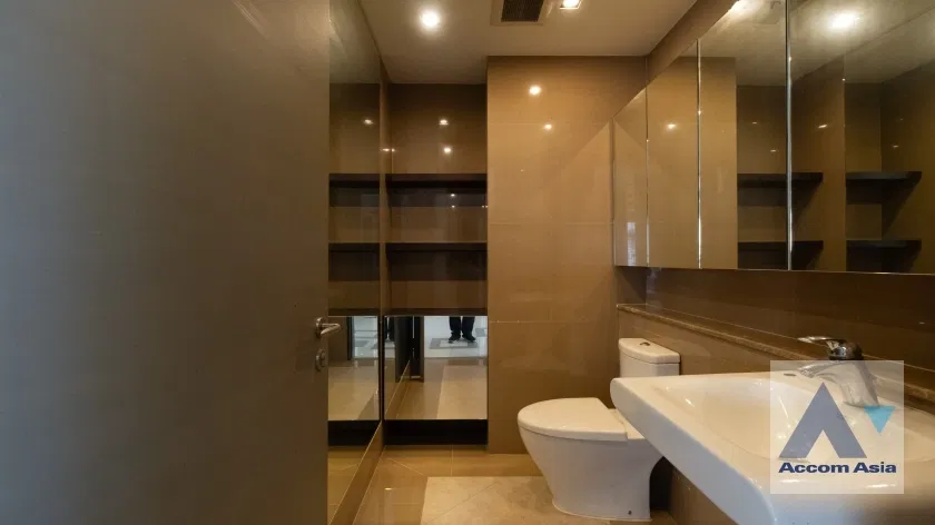 รูป 🔼🔽 AccomA 📩 Luxury Condominium with Panoramic City View and Stylish Bedrooms (AA25909) - รูปที่ 16/20